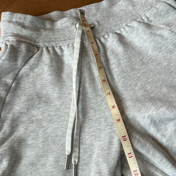 Lululemon Scuba Fleece Jogger Light Gray Size 4 - Picture 7 of 9